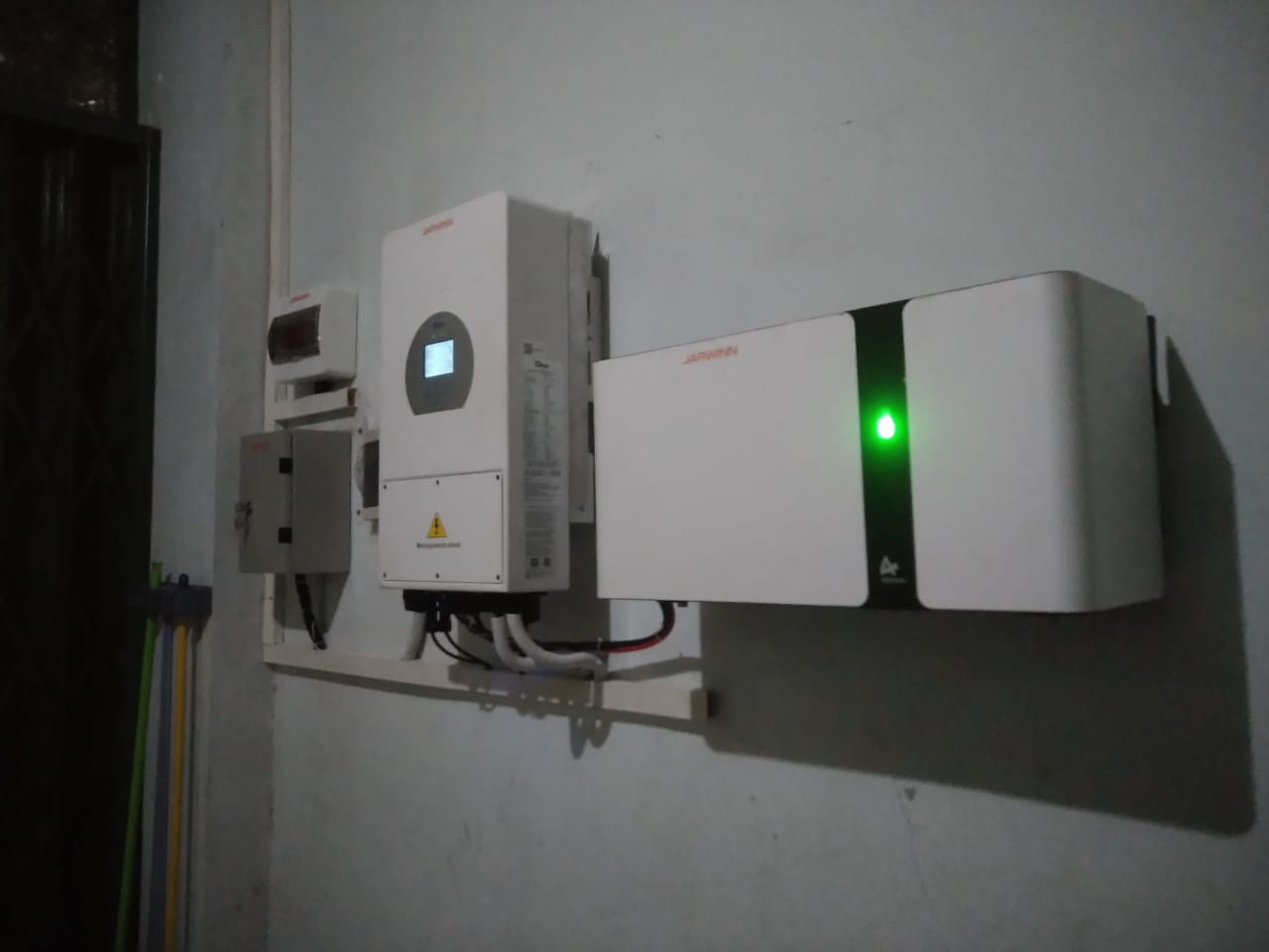 Pemasangan Solar panel di mangga dua, jakarta utara